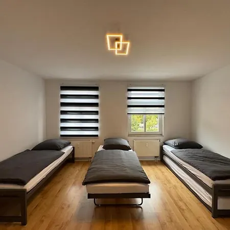 Grosse Mit Xxl-balkon In Schwerin Mitte Apartment *