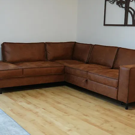 Grosse Mit Xxl-balkon In Schwerin Mitte Apartment *