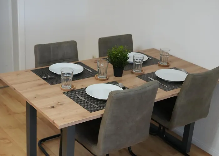 Grosse Mit Xxl-balkon In Mitte *